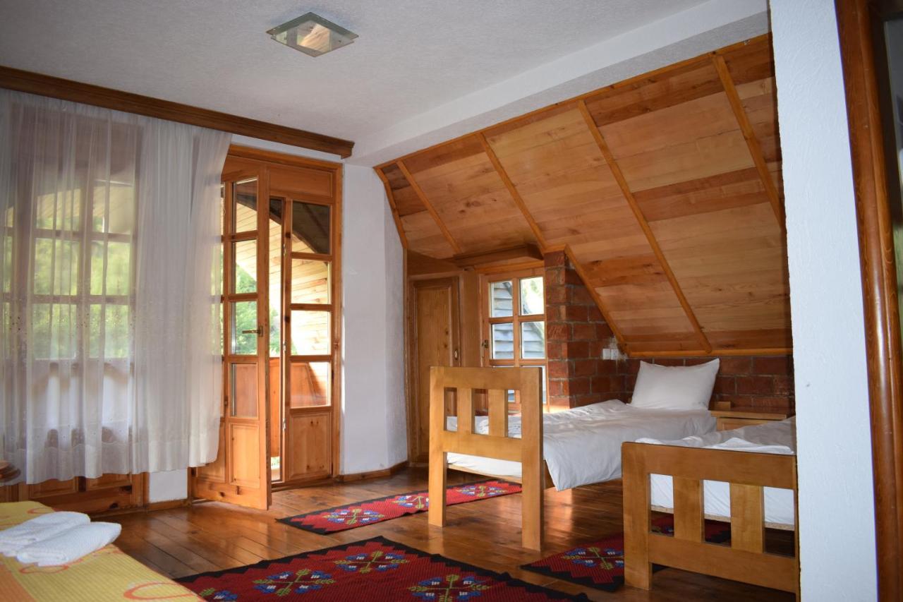 Hotel Oka I Po 贝拉内 外观 照片